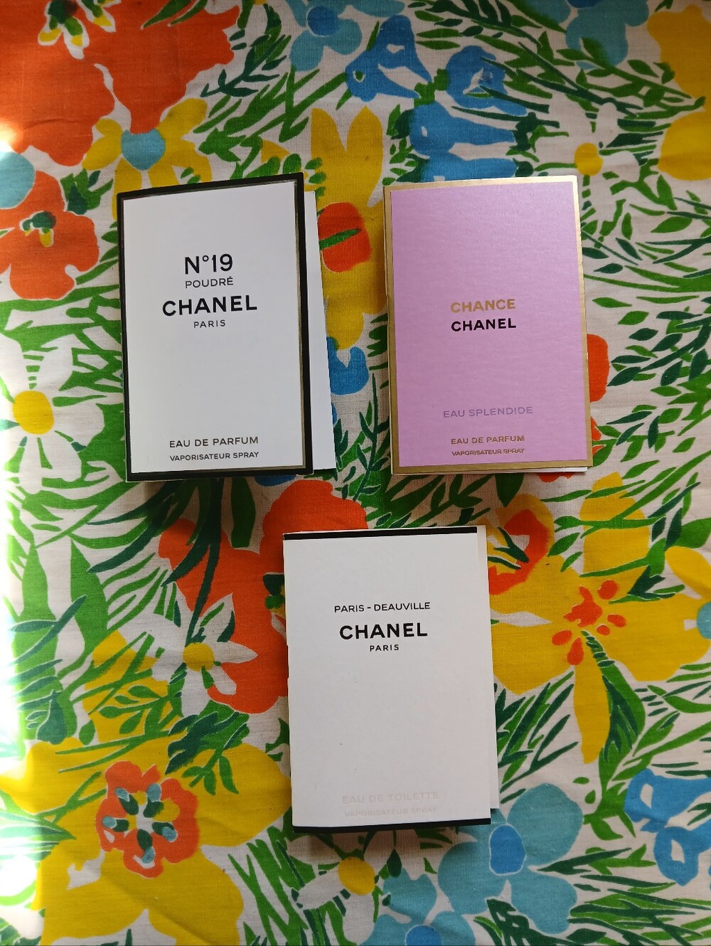 Chanel Fragrance Sample Bundle No 19 Poudre Chance Paris Deauville